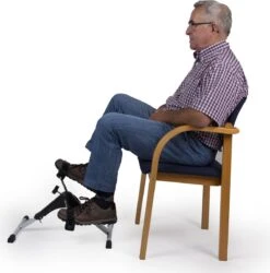 Stoelfiets - VirtuFit V2 Opvouwbare Bureaufiets - Instelbare Weerstand - Hometrainer -Fitnessapparatuur Serie Winkel 1187x1200 4