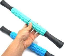 Spier Massage Roller | Stick Roller | Trigger Point | Voor Beginners & Ervaren Sporters | Vermindering Spierpijn | Verkleefde Spieren | Kramp En Stijfheid | Helpt Herstellen | Meer Doorbloeding