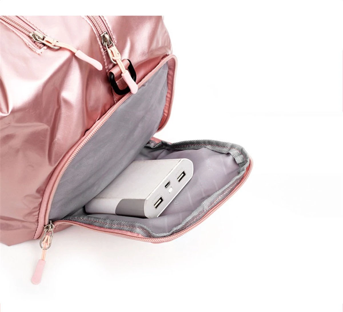 Pink Gloss Duffel Bag | Medium Dames Sport Tas | 30 Liter - Roze Merkloos Pink Gloss Duffel Bag | Medium Dames Sport Tas | 30 Liter - Roze -Fitnessapparatuur Serie Winkel 1200x1091 7