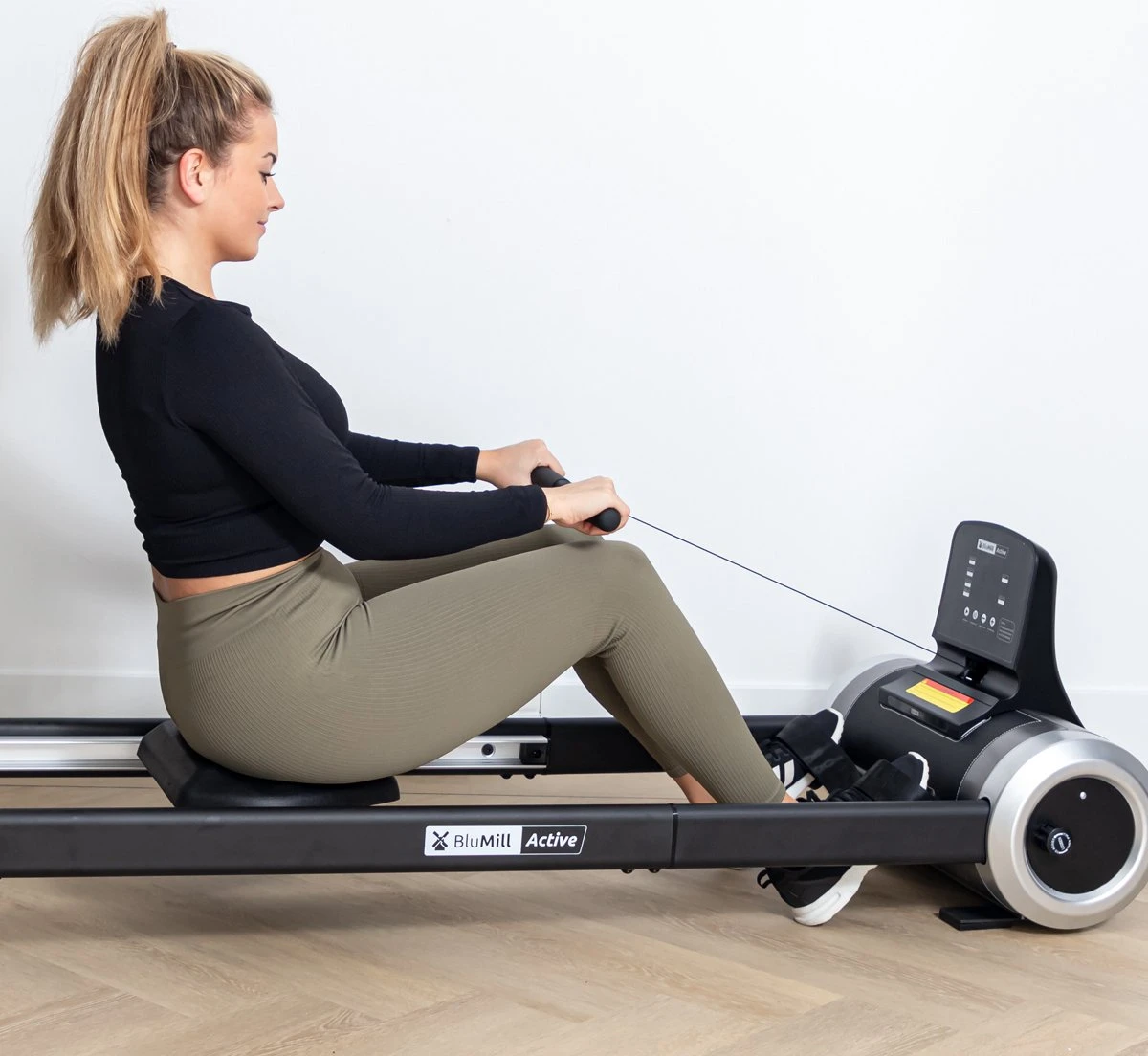 BluMill Roeitrainer - Inklapbaar - LED scherm - met Timer - 6 verschillende standen BluMill Roeitrainer - Inklapbaar - LED Scherm - Met Timer - 6 Verschillende Standen -Fitnessapparatuur Serie Winkel