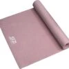 Yogamat - Senz Sports Basic - Roze -Fitnessapparatuur Serie Winkel 1200x1107 4