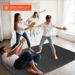Sport Puzzelmat - Fitnessmat - 6 Stuks Van 60x60x1,2cm - Sportmat Met Antislip - Yogamat - Geluidabsorberend EVA - Totaal 180x120cm - 2,16m² - Zwart 4 Sport Puzzelmat - Fitnessmat - 6 Stuks Van 60x60x1,2cm - Sportmat Met Antislip - Yogamat - Geluidabsorberend EVA - Totaal 180x120cm - 2,16m² - Zwart -Fitnessapparatuur Serie Winkel 1200x1200 1034