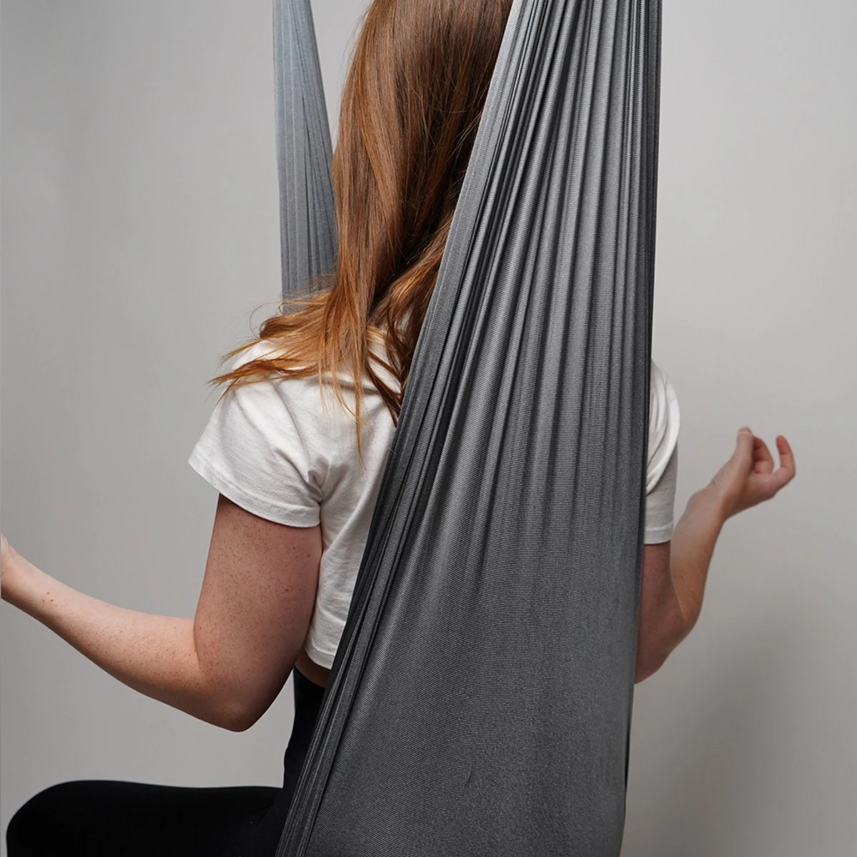 Therapeutische Hangmat YOGA ICON | Aerial Yoga | 280*150cm | Grijs | Inclusief handige Draagtas en 1 Plafondhaak | Workout | Training en Ontspanning | Therapeutische Hangmat YOGA ICON | Aerial Yoga | 280*150cm | Grijs | Inclusief Handige Draagtas En 1 Plafondhaak | Workout | Training En Ontspanning | -Fitnessapparatuur Serie Winkel 1200x1200 1222