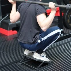 Recovery Riches Slantboard - Metalen Incline Stretch Board - Knie En Heup Gezondheid - Knieversterker - Squat Wedge Bord - Knieherstel - Slant Board - Knees Over Toes Guy -Fitnessapparatuur Serie Winkel 1200x1200 1485