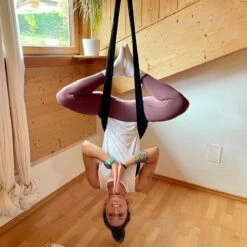 Therapeutische Hangmat YOGA ICON | Aerial Yoga | 280*150cm | Zwart | Inclusief Handige Draagtas En 1 Plafondhaak | Workout | Training En Ontspanning | 4 Therapeutische Hangmat YOGA ICON | Aerial Yoga | 280*150cm | Zwart | Inclusief Handige Draagtas En 1 Plafondhaak | Workout | Training En Ontspanning | -Fitnessapparatuur Serie Winkel 1200x1200 1778