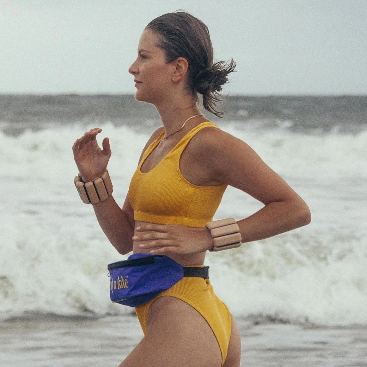 Bala Bangles Enkel- en Polsgewicht - 2 x 0,5 kg - Zand/Beige Bala Bangles Enkel- En Polsgewicht - 2 X 0,5 Kg - Zand/Beige -Fitnessapparatuur Serie Winkel 1200x1200 2337