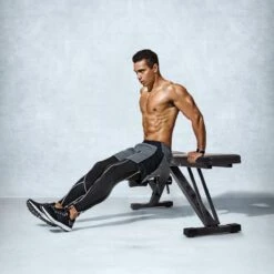 LifeGoods Fitness Halterbank - Verstelbaar - Inklapbaar - Zwart/Rood -Fitnessapparatuur Serie Winkel 1200x1200 2384