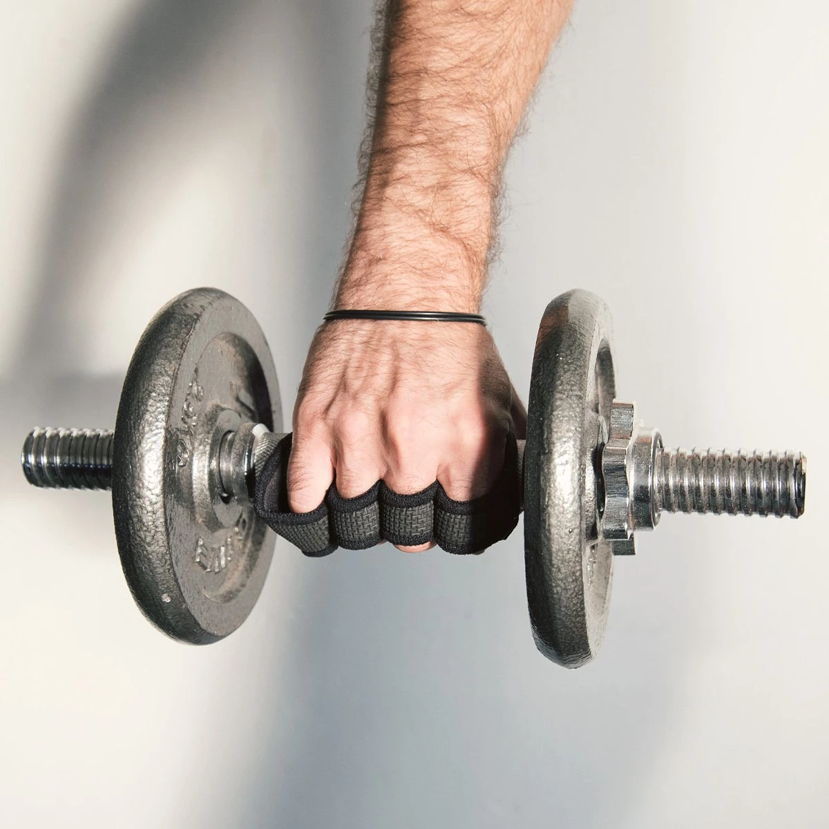 Navaris universele fitness grip pads - Handschoenen geschikt voor powerlifting, crossfit, fitness en bodybuilding - Geschikt voor alle maten - Zwart Navaris Universele Fitness Grip Pads - Handschoenen Geschikt Voor Powerlifting, Crossfit, Fitness En Bodybuilding - Geschikt Voor Alle Maten - Zwart -Fitnessapparatuur Serie Winkel 1200x1200 2695