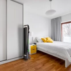 Tunturi Cardio Fit T10 Loopband - Inklapbaar - Ultra Platte Hardloopband - 7 Verschillende Trainingsprogramma's - 1.0 To 12 Km/u -Fitnessapparatuur Serie Winkel 1200x1200 96