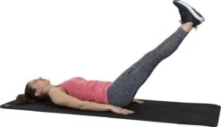 Tunturi Pro Fitnessmat - Yogamat - Gymnastiekmat - Oefenmat - 180x60x1,5cm - Zwart - Incl. Gratis Fitness App 4 Tunturi Pro Fitnessmat - Yogamat - Gymnastiekmat - Oefenmat - 180x60x1,5cm - Zwart - Incl. Gratis Fitness App -Fitnessapparatuur Serie Winkel 1200x690 12