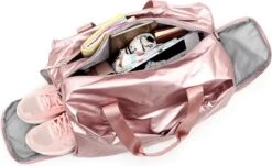 Merkloos Pink Gloss Duffel Bag | Medium Dames Sport Tas | 30 Liter - Roze 4 Merkloos Pink Gloss Duffel Bag | Medium Dames Sport Tas | 30 Liter - Roze -Fitnessapparatuur Serie Winkel 1200x734 7