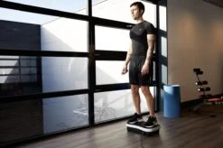 Rebblo Fitness Trilplaat - Vibratieplaat - 99 Snelheidsniveaus - Voetmassage Functie - Incl. Weerstandsbanden En Afstandsbediening.- Max. 120 Kg - 58 X 42 X 16 Cm -Fitnessapparatuur Serie Winkel 1200x799 16