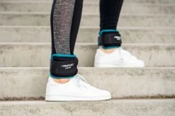 Avento Pols/Enkel Gewicht Neopreen - 2x 0.5 Kg - Zwart/Blauw -Fitnessapparatuur Serie Winkel 1200x799 48