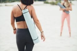 Tunturi TPE Yogamat - Fitnessmat 4mm Dik - Zwart Koord - Blauw - Incl. Gratis Fitness App 15 Tunturi TPE Yogamat - Fitnessmat 4mm Dik - Zwart Koord - Blauw - Incl. Gratis Fitness App -Fitnessapparatuur Serie Winkel 1200x800 146