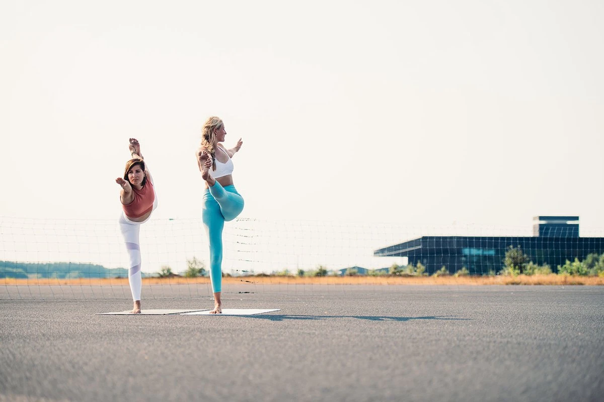 Tunturi TPE Yogamat - Fitnessmat 4mm dik - zwart koord - Blauw - Incl. gratis fitness app Tunturi TPE Yogamat - Fitnessmat 4mm Dik - Zwart Koord - Blauw - Incl. Gratis Fitness App -Fitnessapparatuur Serie Winkel 1200x800 148