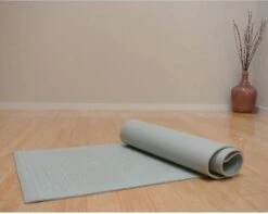 Love Generation ● Design Yoga Mat ● Fitness Mat ● MagicCarpet Print ● Mint -Fitnessapparatuur Serie Winkel 1200x958 1
