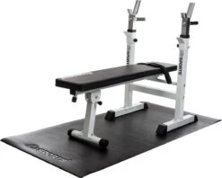 ScSPORTS® Beschermmat Fitness - Beschermingsmat Voor Fitnessapparaten - 160 X 80 X 0,6 Cm - Zwart 4 ScSPORTS® Beschermmat Fitness - Beschermingsmat Voor Fitnessapparaten - 160 X 80 X 0,6 Cm - Zwart -Fitnessapparatuur Serie Winkel 1200x962 6