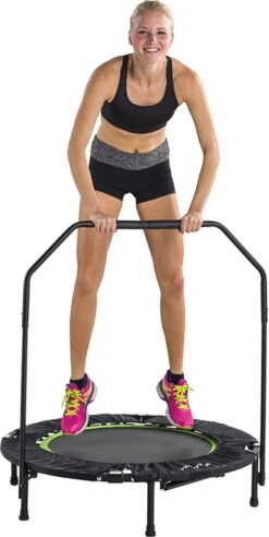 Tunturi Fitness Trampoline - Mini Trampoline - Opvouwbaar - 104cm Springoppervlak - Inclusief Beschermrand & Handgrip - Incl. Gratis Fitnessapp -Fitnessapparatuur Serie Winkel 602x1200