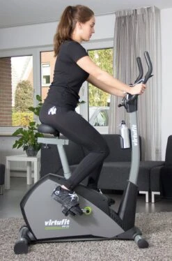 VirtuFit HTR 2.0 Ergometer Hometrainer - 24 Programma's - Belastbaar Tot 150 KG -Fitnessapparatuur Serie Winkel 793x1200 1