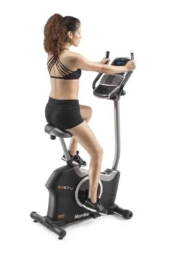 Hometrainer NordicTrack GX2.7U - Fitness Fiets Incl. Trainingscomputer - Zwart 3 Hometrainer NordicTrack GX2.7U - Fitness Fiets Incl. Trainingscomputer - Zwart -Fitnessapparatuur Serie Winkel 799x1200 3