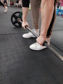 Gouden Grip Fat Grips + GRATIS Griptraining E-book - Handgrepen - Handgreep Fitness - Dumbell Barbell Handgreep - Fat Grip - Dikke Handgrepen Fitness - Handvat - Griptraining - Barbell Gripz - Handtrainer - Griptrainer - Onderarmtrainer 4 Gouden Grip Fat Grips + GRATIS Griptraining E-book - Handgrepen - Handgreep Fitness - Dumbell Barbell Handgreep - Fat Grip - Dikke Handgrepen Fitness - Handvat - Griptraining - Barbell Gripz - Handtrainer - Griptrainer - Onderarmtrainer -Fitnessapparatuur Serie Winkel 900x1200 4